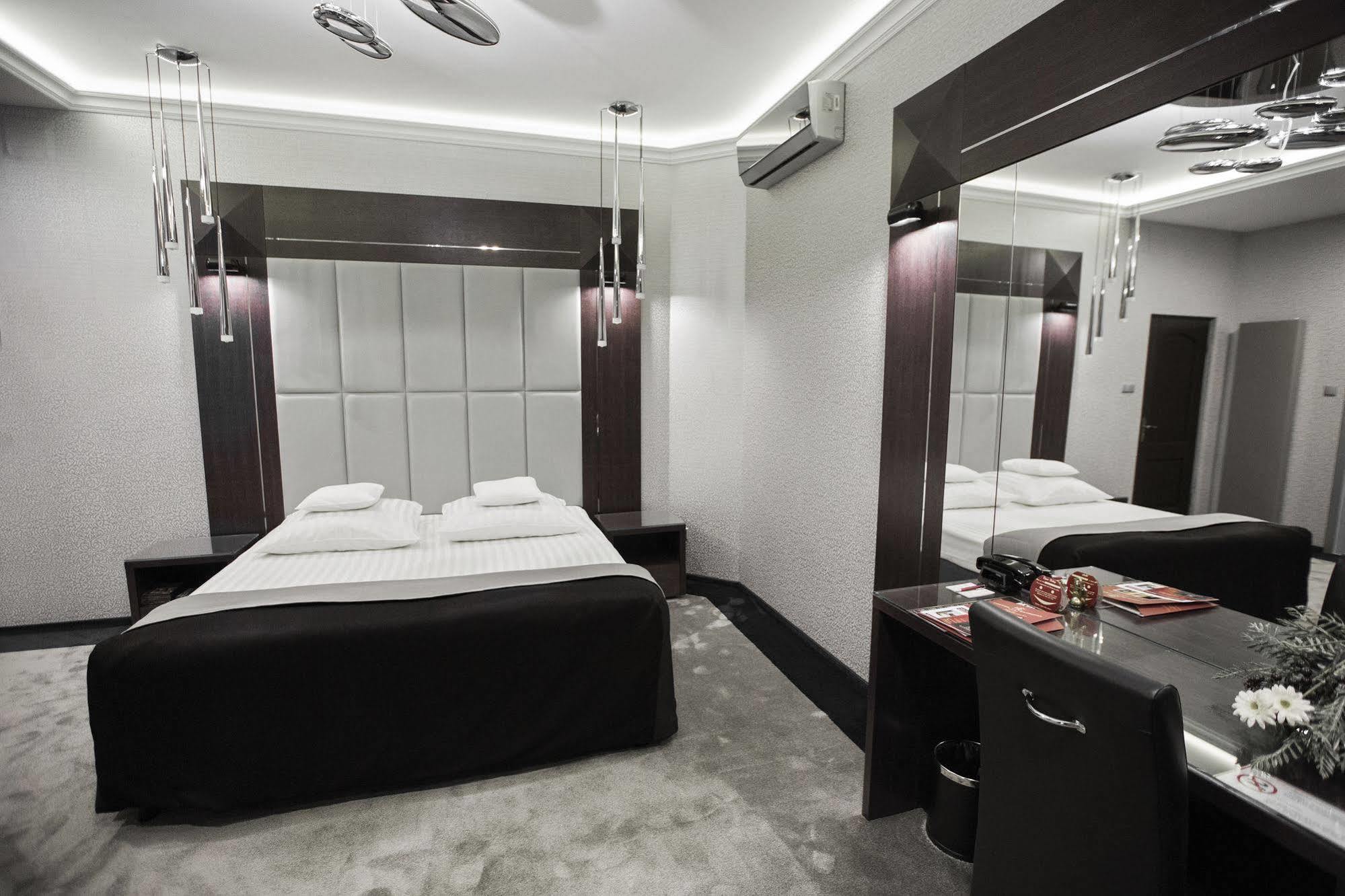 Hotel Europa Kaliszki 외부 사진